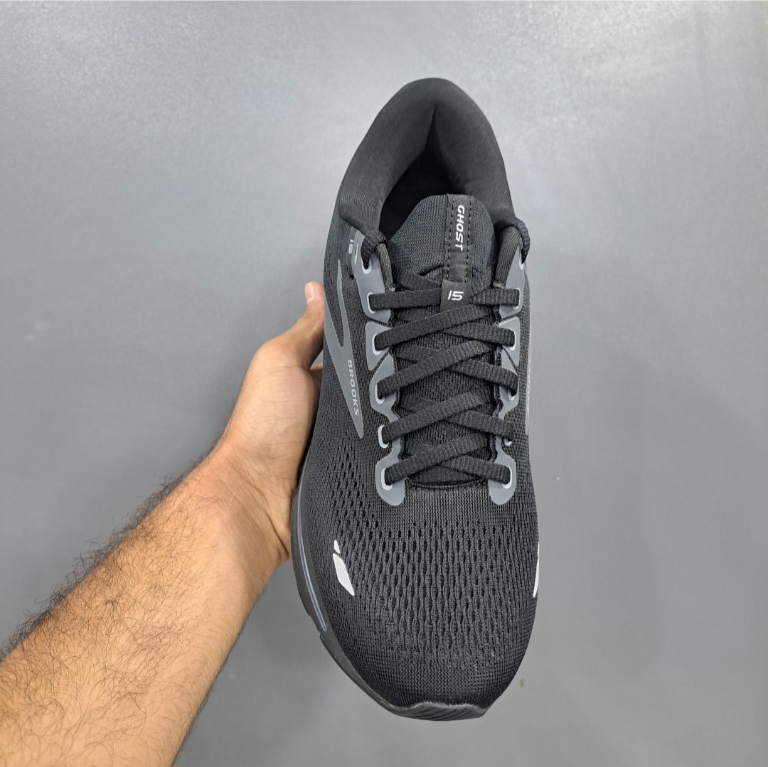 بروکس گاست ۱۵ Brooks ghost 15 / اصل ویتنام / سایز ۴۰ ۴۱ ۴۲ ۴۳ ۴۴ ۴۵
