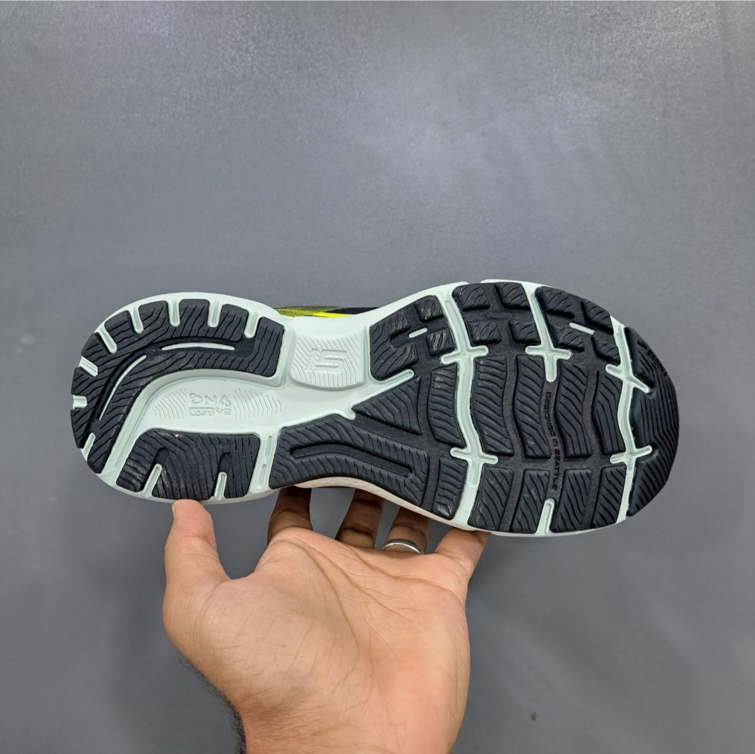 بروکس گاست ۱۵ Brooks ghost 15 / اصل ویتنام / سایز ۴۰ ۴۱ ۴۲ ۴۳ ۴۴ ۴۵