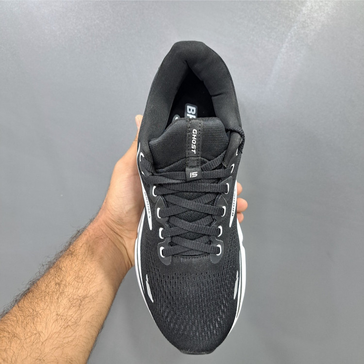 بروکس گاست ۱۵ Brooks ghost 15 / اصل ویتنام / سایز ۴۰ ۴۱ ۴۲ ۴۳ ۴۴ ۴۵