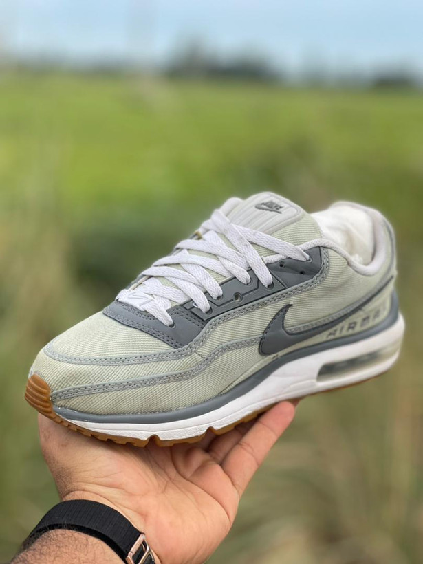 کتونی اورجینال نایک ایرمکس size:41
