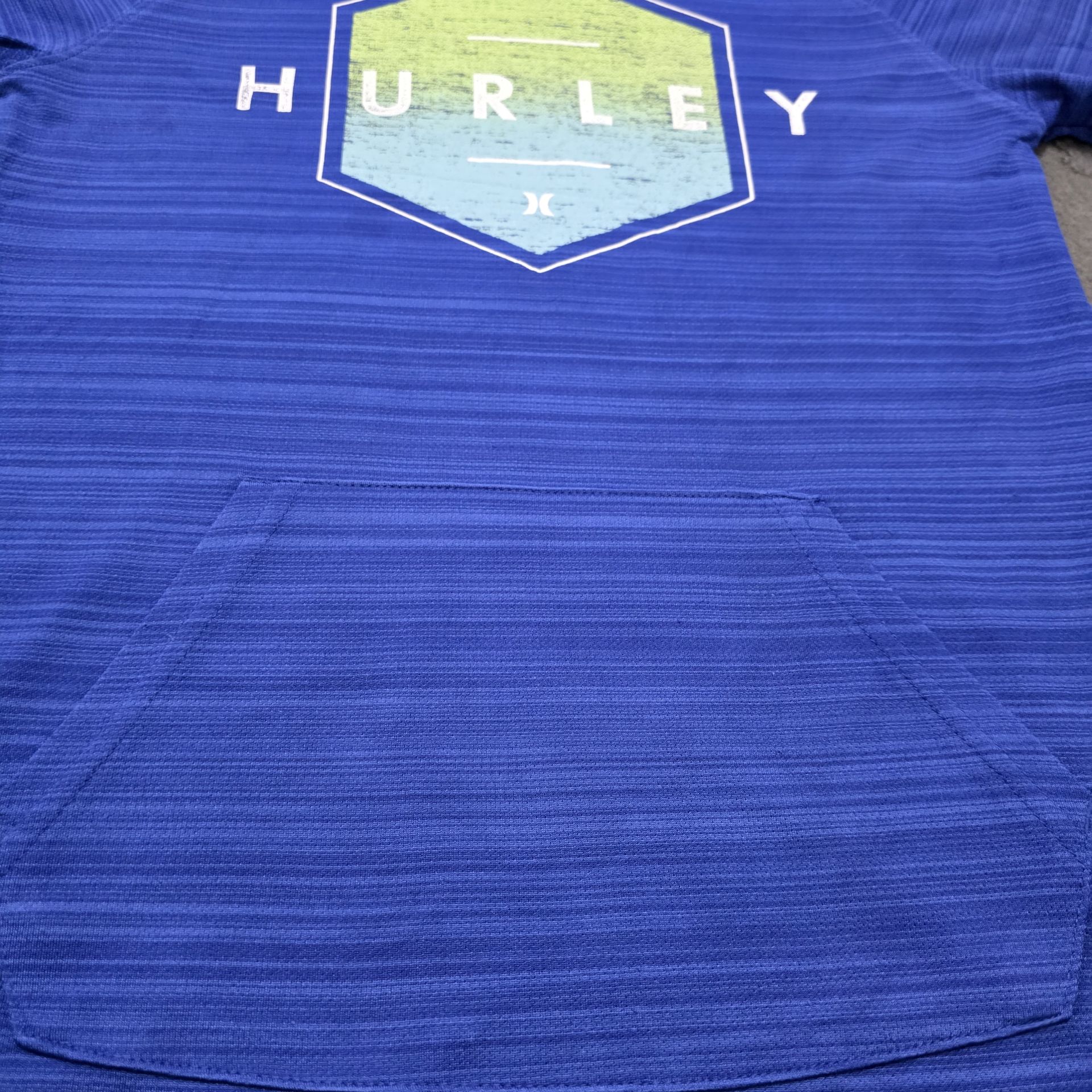 تیشرت ورزشی کلاه دار اورجینال سفارش اروپا, برند Hurley , طول 55 عرض 41 (کد 63 )