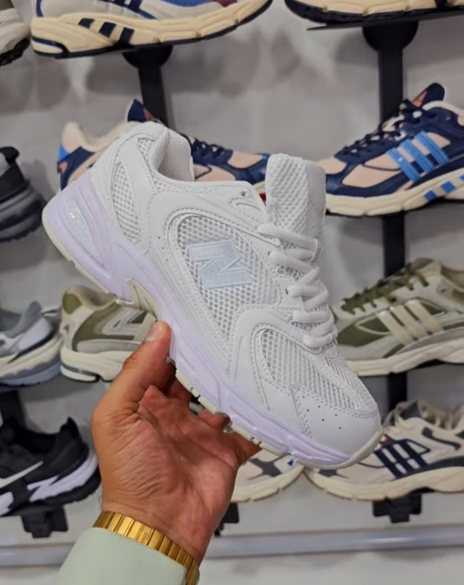 کتونی نیوبالانس 530 / سایز 36 تا45 ست مردانه -زنانه باسایزبندی کامل کیفیت مستر newbalance 530