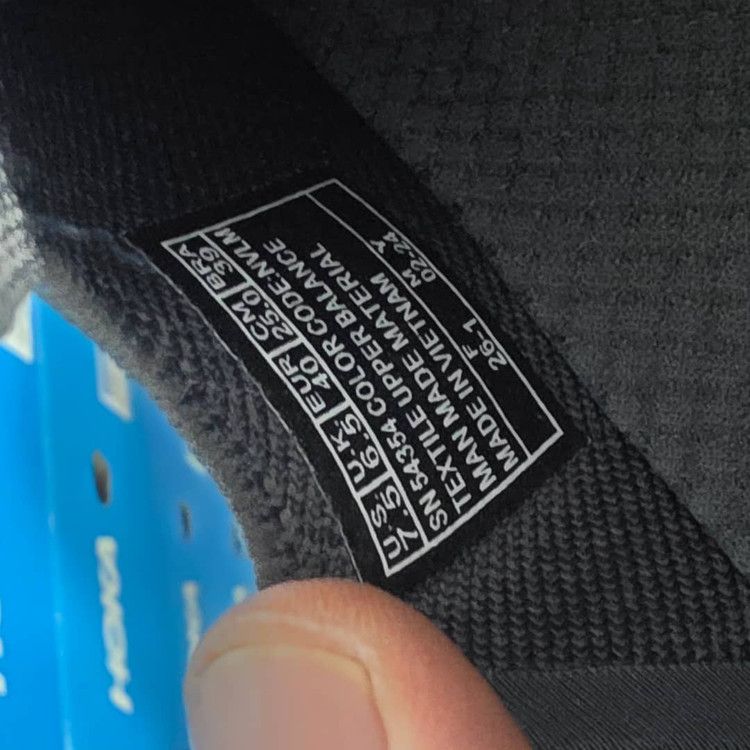 کتونی اسکیچرز راحتی و طبی