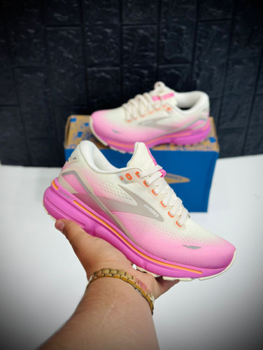 بروکس گاست ۱۵ زنانه و دخترانه کیفیت عالی