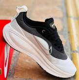 کفش نایک ومرو