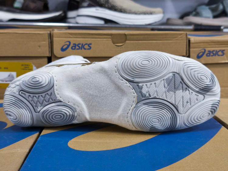 کفش کشتی ویتنامی