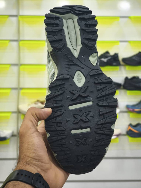 کتونی میزانو ویتنامی