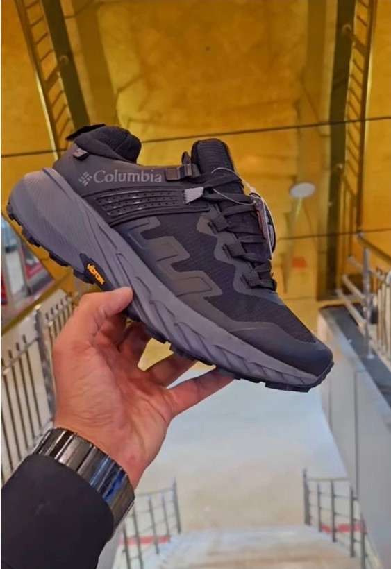 کتونی ویتنامی ضد اب