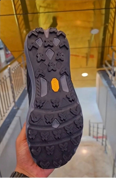 کفش ویتنامی ضد آب