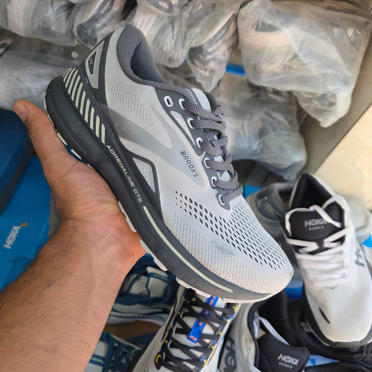 بروکس ویتنامی آدرنالین ۲۳