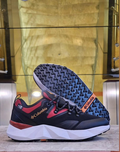 کتونی تراکینگ کلمبیا اصل ویتنام