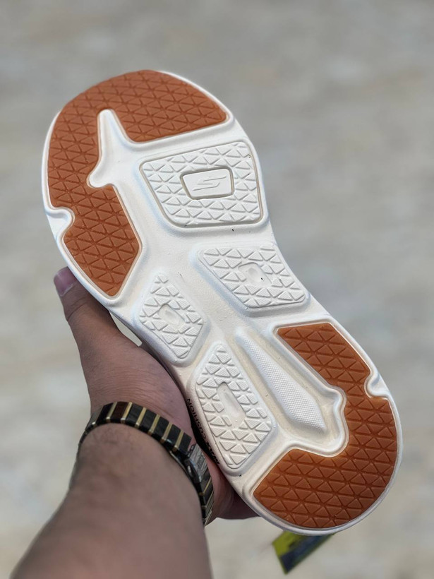 کتونی رانینگ و پیاده روی اسکیچرز / Skechers Slip Ins / اسلیپ طبی و سبک و راحت / سایز 40تا 45 / فروش بصورت عمده و تک