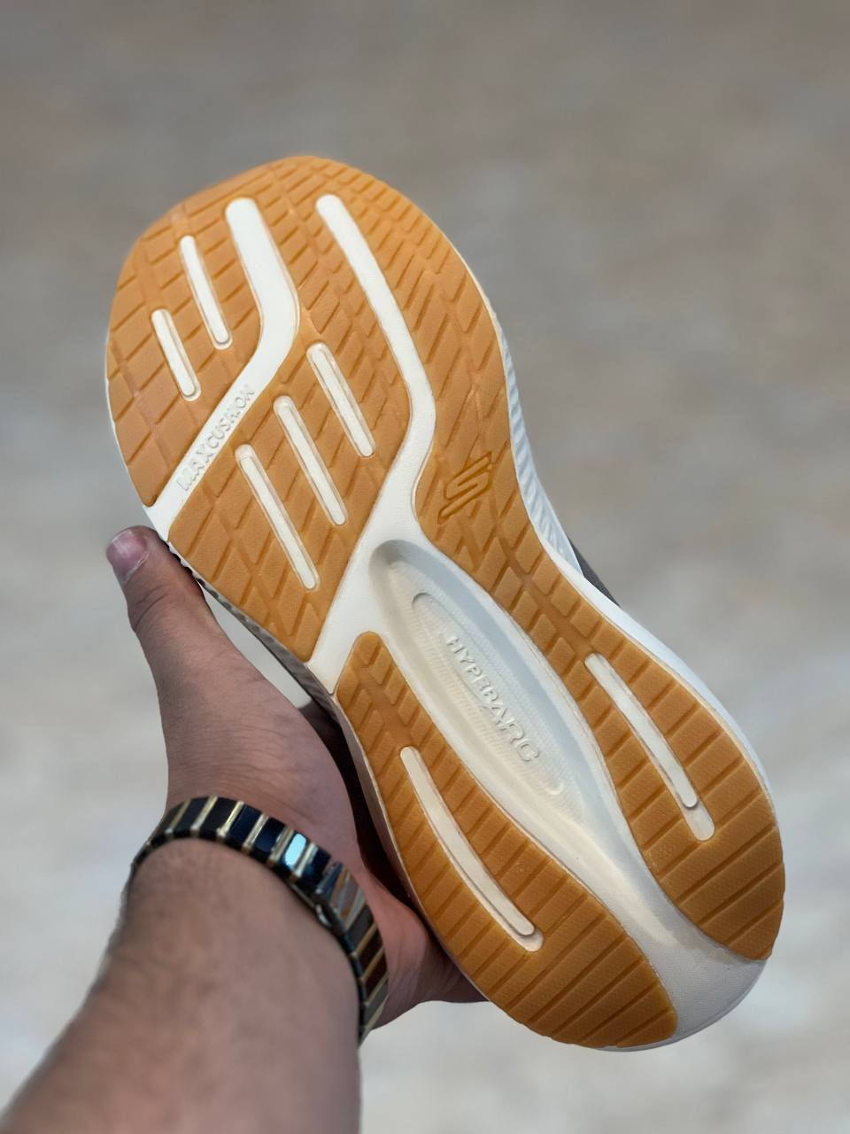 کفش کتونی اسکیچرز اصل ویتنام