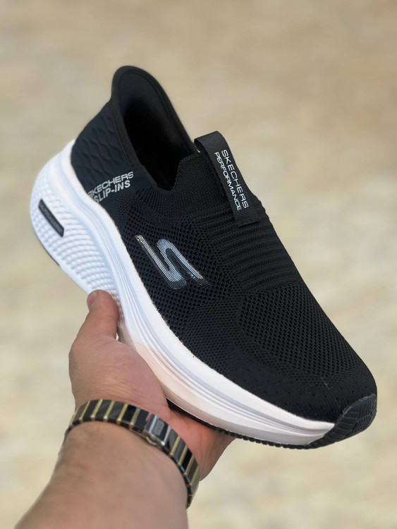 اسکیچرز وارداتی