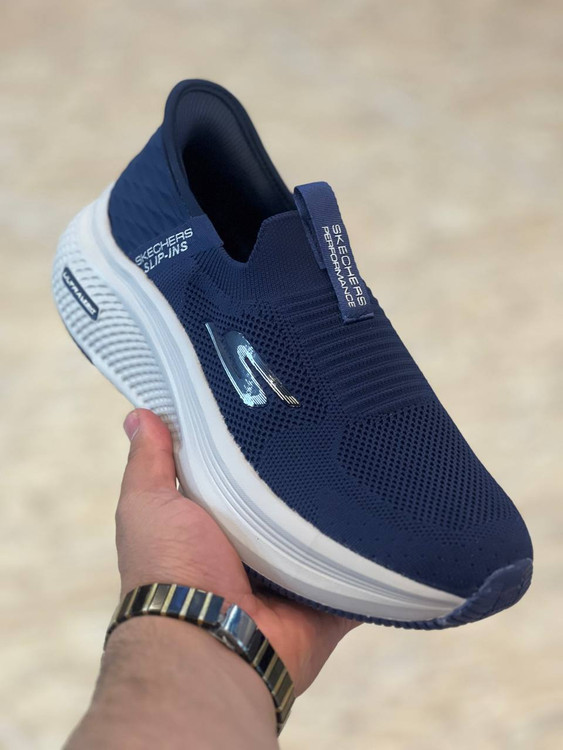 اسکیچرز خارجی