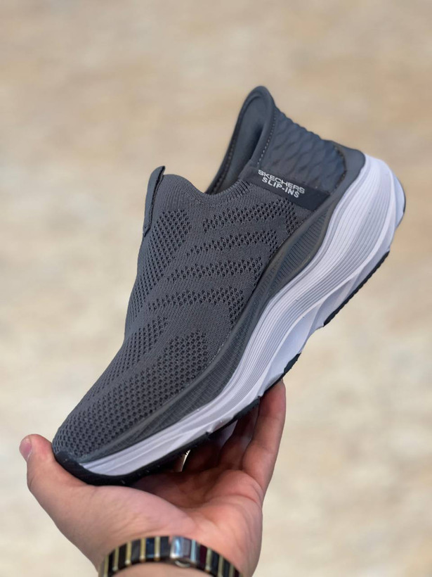 کتونی رانینگ و پیاده روی اسکیچرز / Skechers Slip Ins / اسلیپ طبی و سبک و راحت / سایز 40تا 45 / فروش بصورت عمده و تک