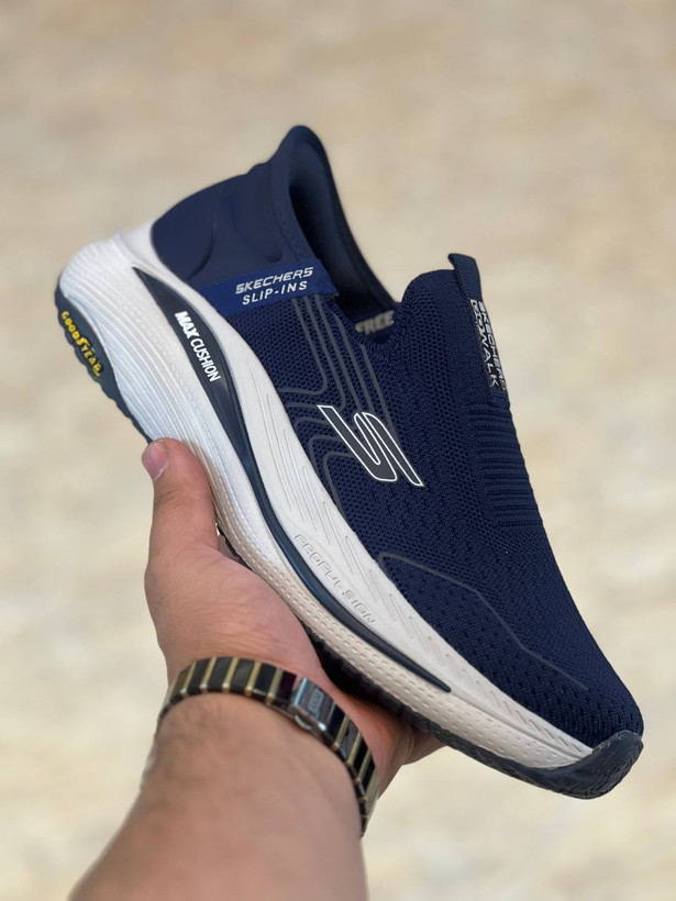 کتونی رانینگ و پیاده روی اسکیچرز / Skechers Slip Ins / اسلیپ طبی و سبک و راحت / سایز 40تا 45 / فروش بصورت عمده و تک