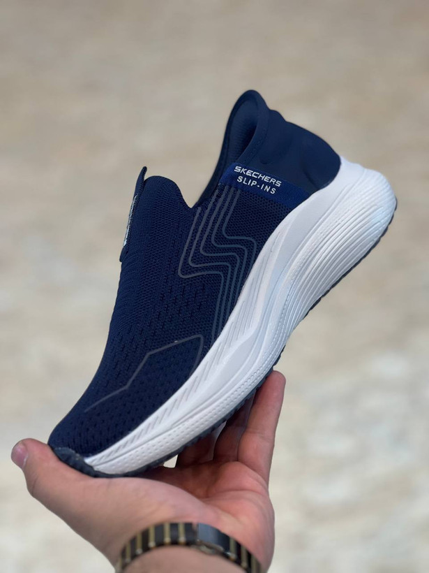 کتونی رانینگ و پیاده روی اسکیچرز / Skechers Slip Ins / اسلیپ طبی و سبک و راحت / سایز 40تا 45 / فروش بصورت عمده و تک