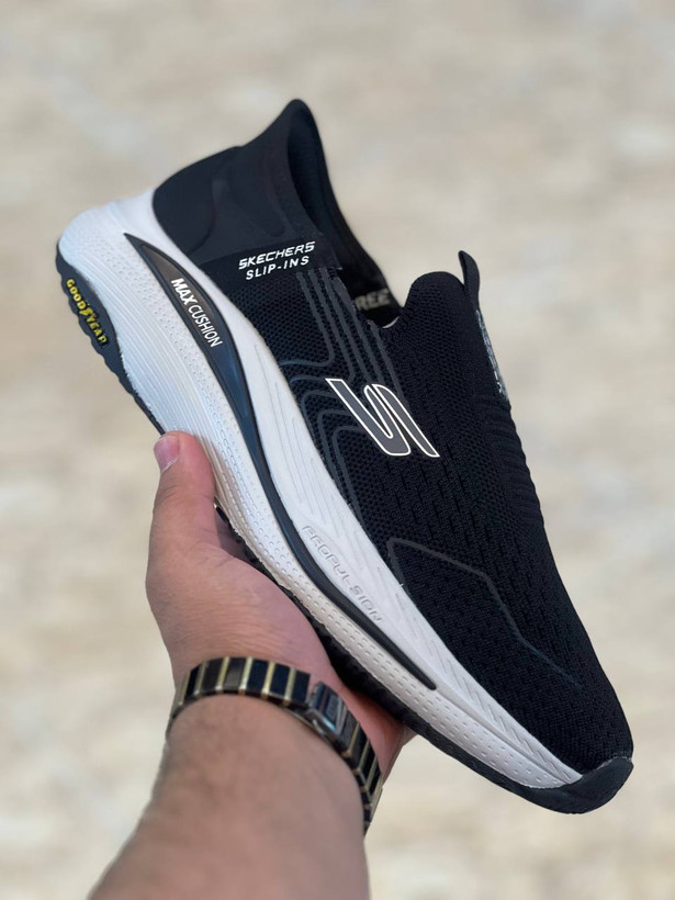 کتونی رانینگ و پیاده روی اسکیچرز / Skechers Slip Ins / اسلیپ طبی و سبک و راحت / سایز 40تا 45 / فروش بصورت عمده و تک