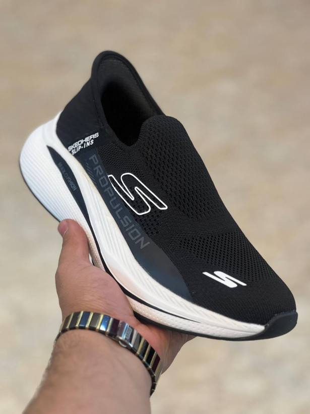 کتونی رانینگ و پیاده روی اسکیچرز / Skechers Slip Ins / اسلیپ طبی و سبک و راحت / سایز 40تا 45 / فروش بصورت عمده و تک