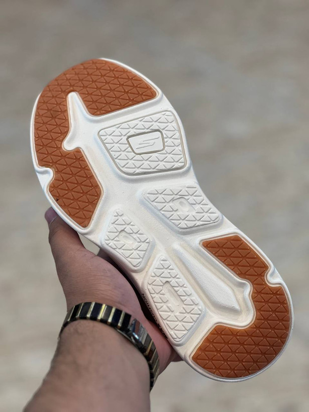 کتونی زنانه راحتی و پیاده روی اسکیچرز / Skechers Slip Ins / اسلیپ طبی و سبک و راحت / سایز 37 تا 40 / فروش بصورت عمده و تک