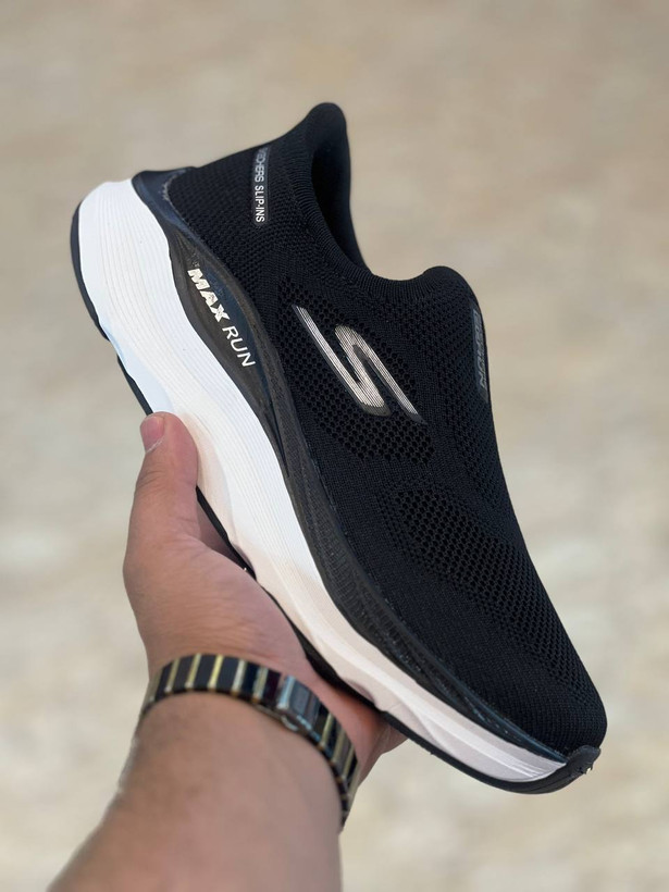 کتونی زنانه راحتی و پیاده روی اسکیچرز گوران / Skechers gorun / اسلیپ طبی و سبک و راحت / سایز 37 تا 40 / فروش بصورت عمده و تک