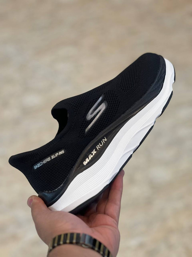 کتونی زنانه راحتی و پیاده روی اسکیچرز گوران / Skechers gorun / اسلیپ طبی و سبک و راحت / سایز 37 تا 40 / فروش بصورت عمده و تک