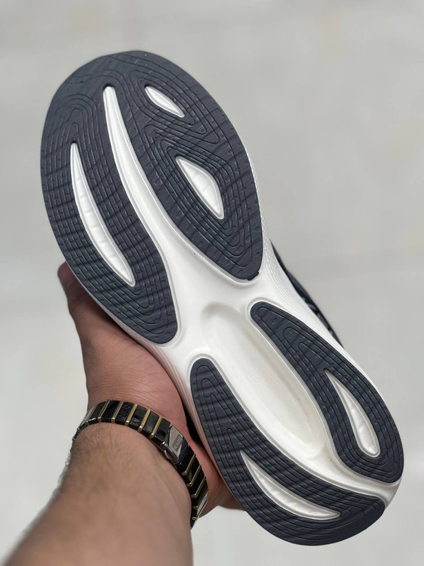 کتونی رانینگ و پیاده روی اسکیچرز سایز 40 تا 45 وارداتی ویتنام .skechers max cushioning
