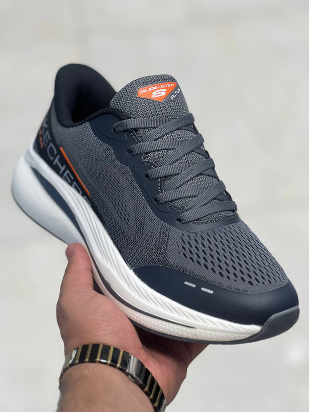 کتونی رانینگ و پیاده روی اسکیچرز سایز 40 تا 45 وارداتی ویتنام .skechers max cushioning