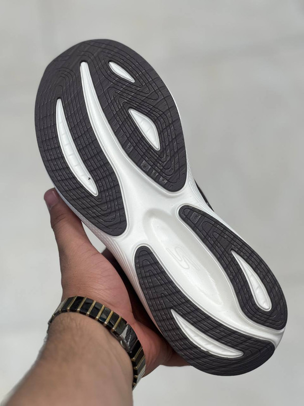 کتونی رانینگ و پیاده روی اسکیچرز سایز 40 تا 45 وارداتی ویتنام .skechers max cushioning