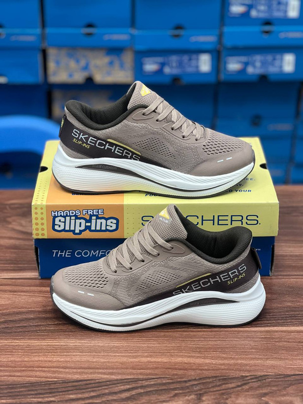 کتونی رانینگ و پیاده روی اسکیچرز سایز 40 تا 45 وارداتی ویتنام .skechers max cushioning