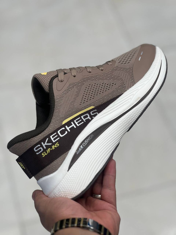 کتونی رانینگ و پیاده روی اسکیچرز سایز 40 تا 45 وارداتی ویتنام .skechers max cushioning