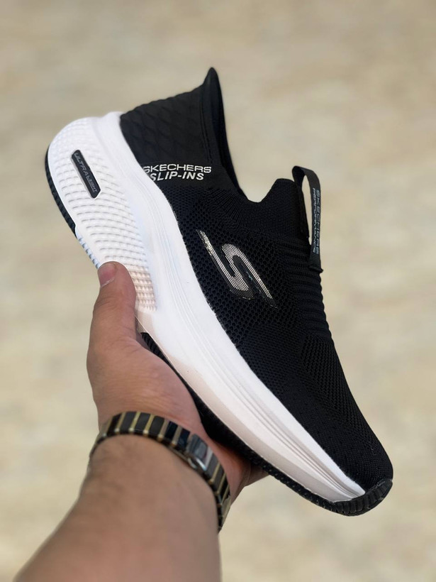 کتونی رانینگ و پیاده روی اسکیچرز / Skechers Slip Ins / اسلیپ طبی و سبک و راحت / سایز 40تا 45 / فروش بصورت عمده و تک