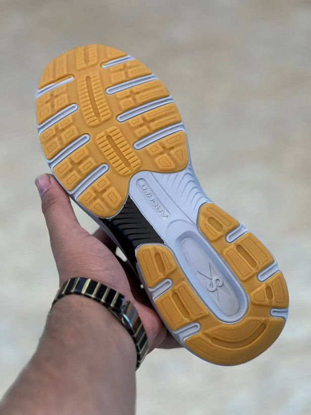 کتونی رانینگ و پیاده روی اسکیچرز / Skechers Slip Ins / اسلیپ طبی و سبک و راحت / سایز 40تا 45 / فروش بصورت عمده و تک