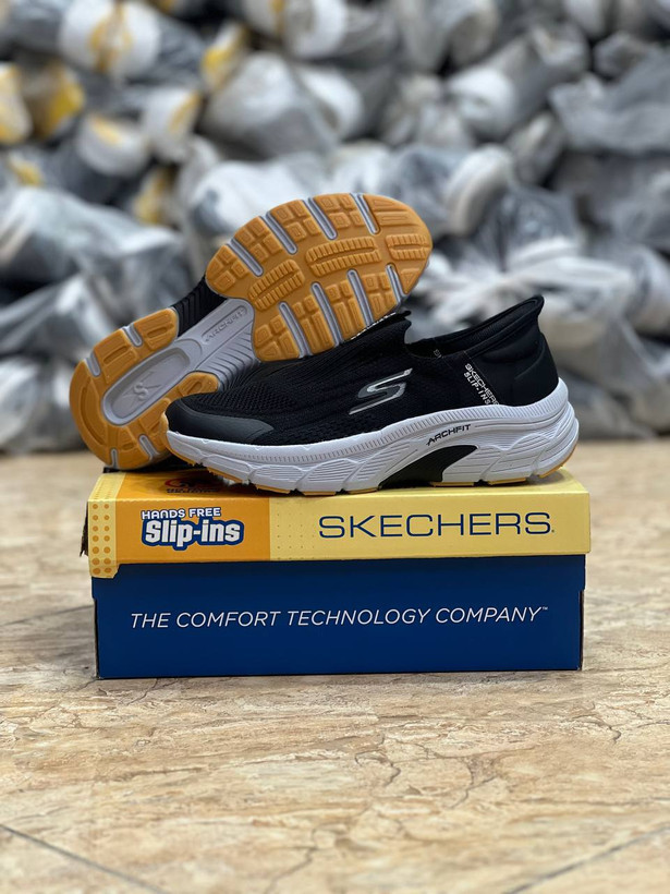 کتونی رانینگ و پیاده روی اسکیچرز / Skechers Slip Ins / اسلیپ طبی و سبک و راحت / سایز 40تا 45 / فروش بصورت عمده و تک