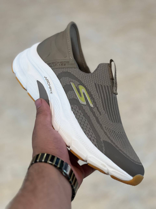 کتونی رانینگ و پیاده روی اسکیچرز / Skechers Slip Ins / اسلیپ طبی و سبک و راحت / سایز 40تا 45 / فروش بصورت عمده و تک