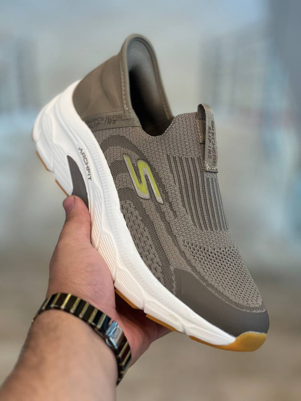 کتونی رانینگ و پیاده روی اسکیچرز / Skechers Slip Ins / اسلیپ طبی و سبک و راحت / سایز 40تا 45 / فروش بصورت عمده و تک