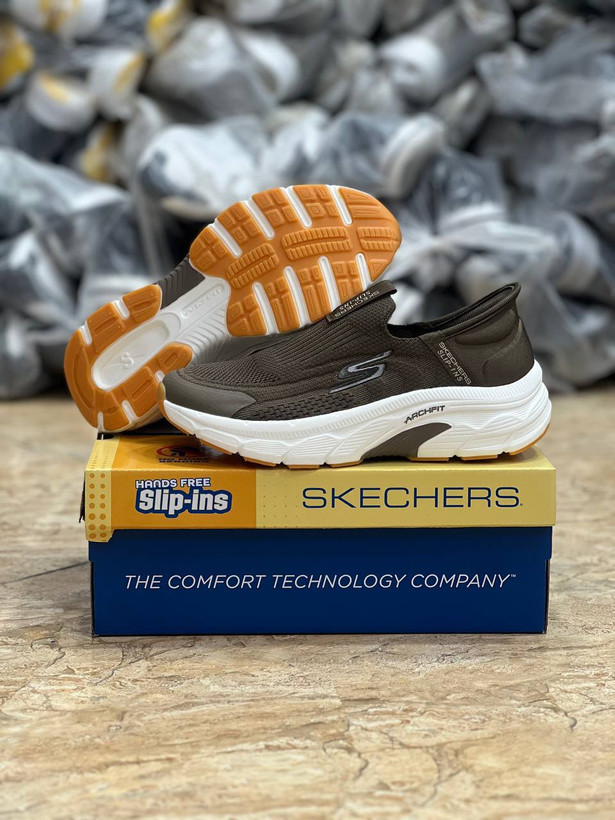 کتونی رانینگ و پیاده روی اسکیچرز / Skechers Slip Ins / اسلیپ طبی و سبک و راحت / سایز 40تا 45 / فروش بصورت عمده و تک