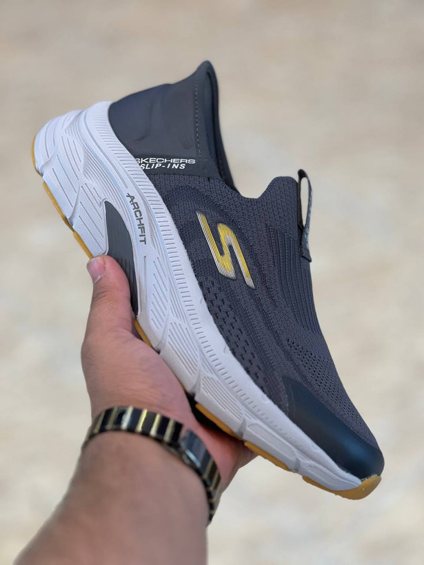 کتونی رانینگ و پیاده روی اسکیچرز / Skechers Slip Ins / اسلیپ طبی و سبک و راحت / سایز 40تا 45 / فروش بصورت عمده و تک