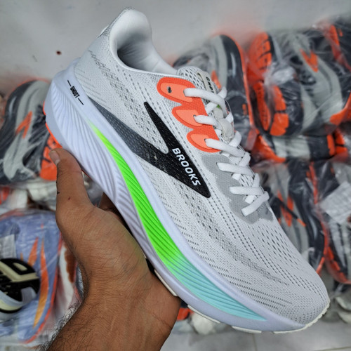 کتونی ویتنامی بروکس گاست ۱۷ اصل ویتنام وارداتی ویتنام