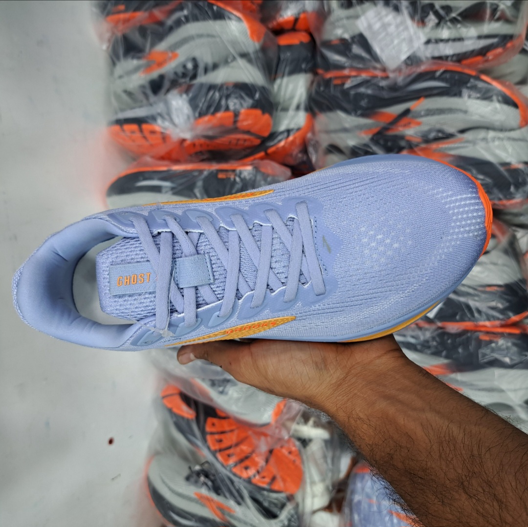 بروکس گاست ۱۷ Brooks ghost 17 / اصل ویتنام / سایز ۴۰ ۴۱ ۴۲ ۴۳ ۴۴ ۴۵