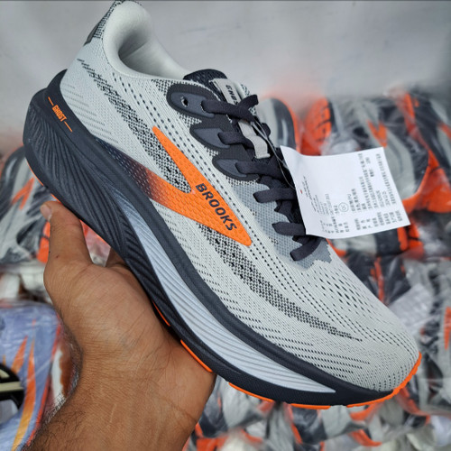 کتونی ویتنامی بروکس گاست ۱۷ اصل ویتنام وارداتی ویتنام