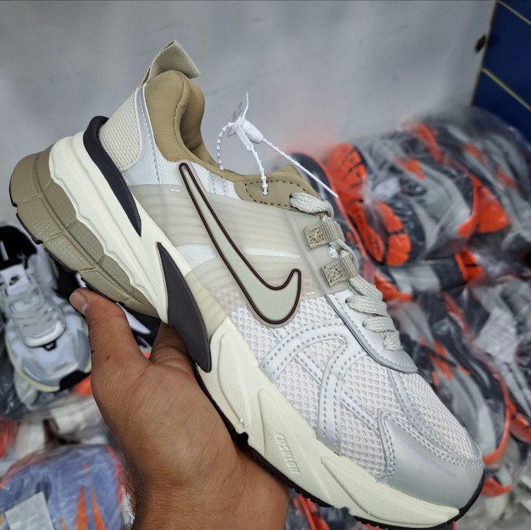 کتونی ویتنامی نایک کشلون وی تو کی nike v2k اصل ویتنام وارداتی ویتنام