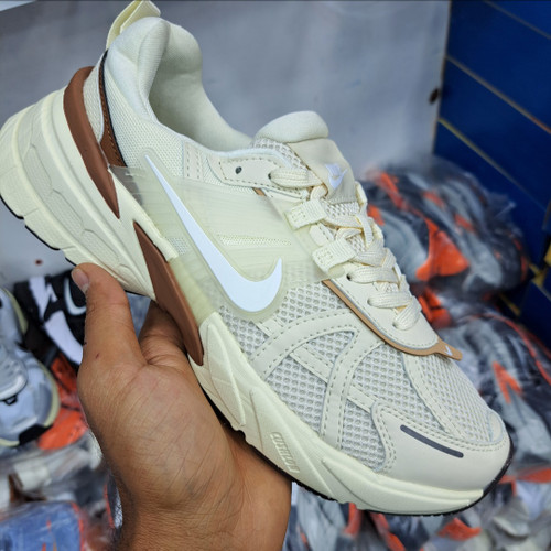 کتونی ویتنامی نایک کشلون وی تو کی nike v2k اصل ویتنام وارداتی ویتنام