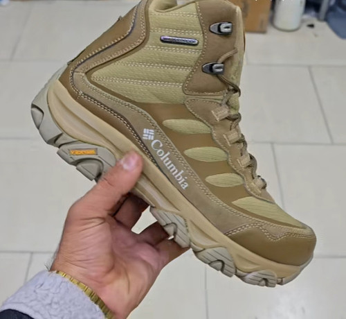 بوت کوهنوردی و طبیعت گردی کلمبیا اصل ویتنام وارداتی ویتنام