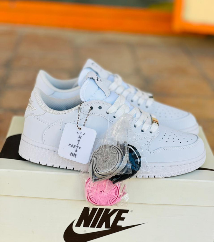 نایک وارداتی