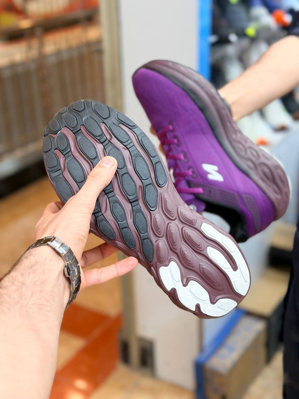 کتونی نیوبالانس New balance Fresh Foam 1080| راحت‌ترین کفش پیاده‌روی و رانینگ مسترکوالیتی ساخت ویتنام سایز ۴۰ تا ۴۵