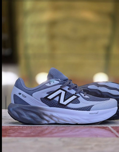 کتونی نیوبالانس New balance Fresh Foam 1080| راحتترین کفش پیادهروی و رانینگ مسترکوالیتی ساخت ویتنام سایز ۴۰ تا ۴۵