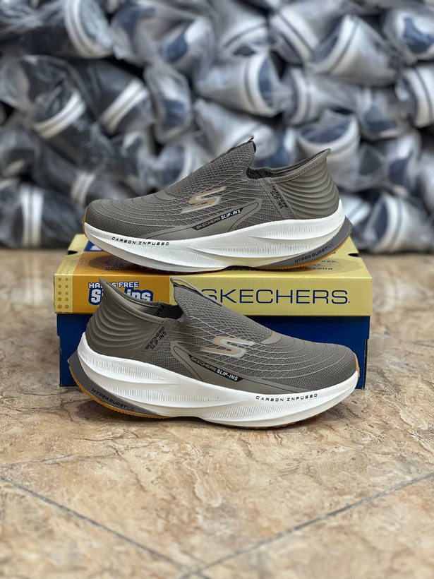 کتونی رانینگ و پیاده روی اسکیچرز / Skechers Slip Ins / اسلیپ طبی و سبک و راحت / سایز 40تا 45 / فروش بصورت عمده و تک