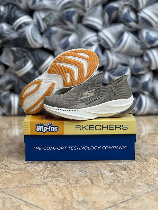 کتونی رانینگ و پیاده روی اسکیچرز / Skechers Slip Ins / اسلیپ طبی و سبک و راحت / سایز 40تا 45 / فروش بصورت عمده و تک